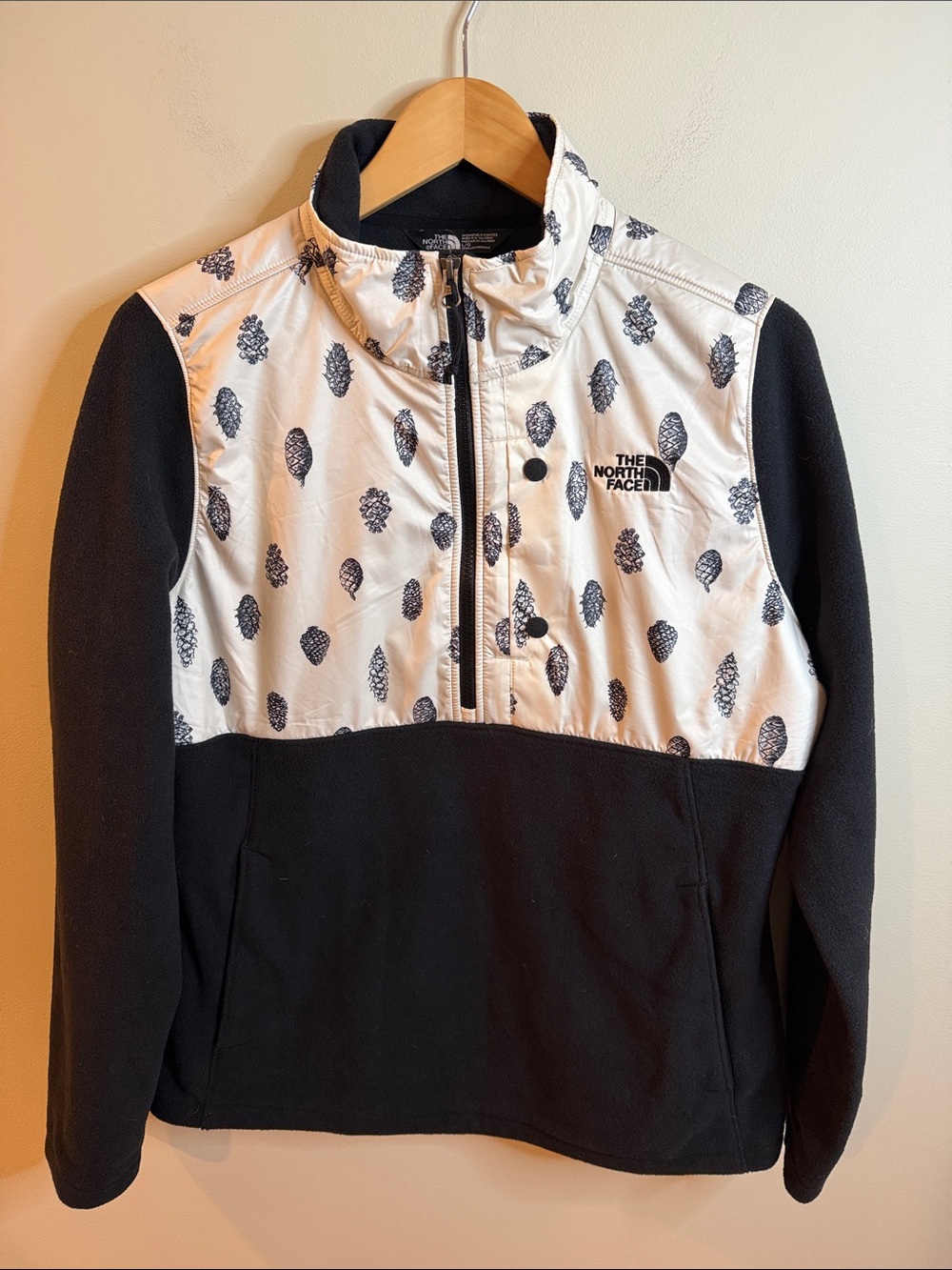 The North Face Black & White Pinecone Print Fleece Pullover